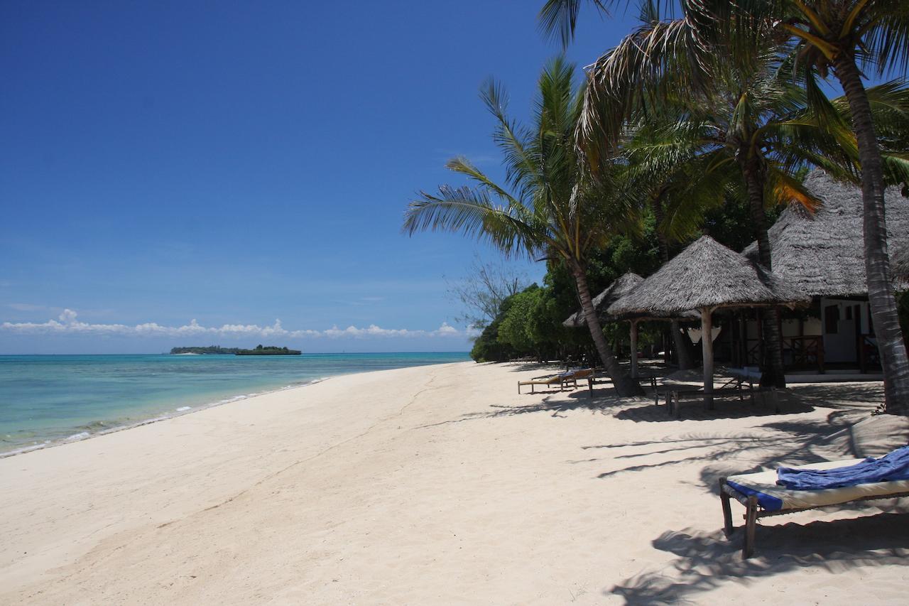 Отель Chapwani Private Island Grave Island Экстерьер фото